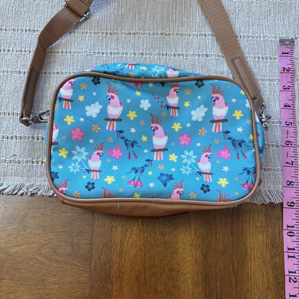 Lilly Bloom Crossbody Purse Cocketeil Blue Floral Adjustable Strap Zip Closure - Picture 6 of 9